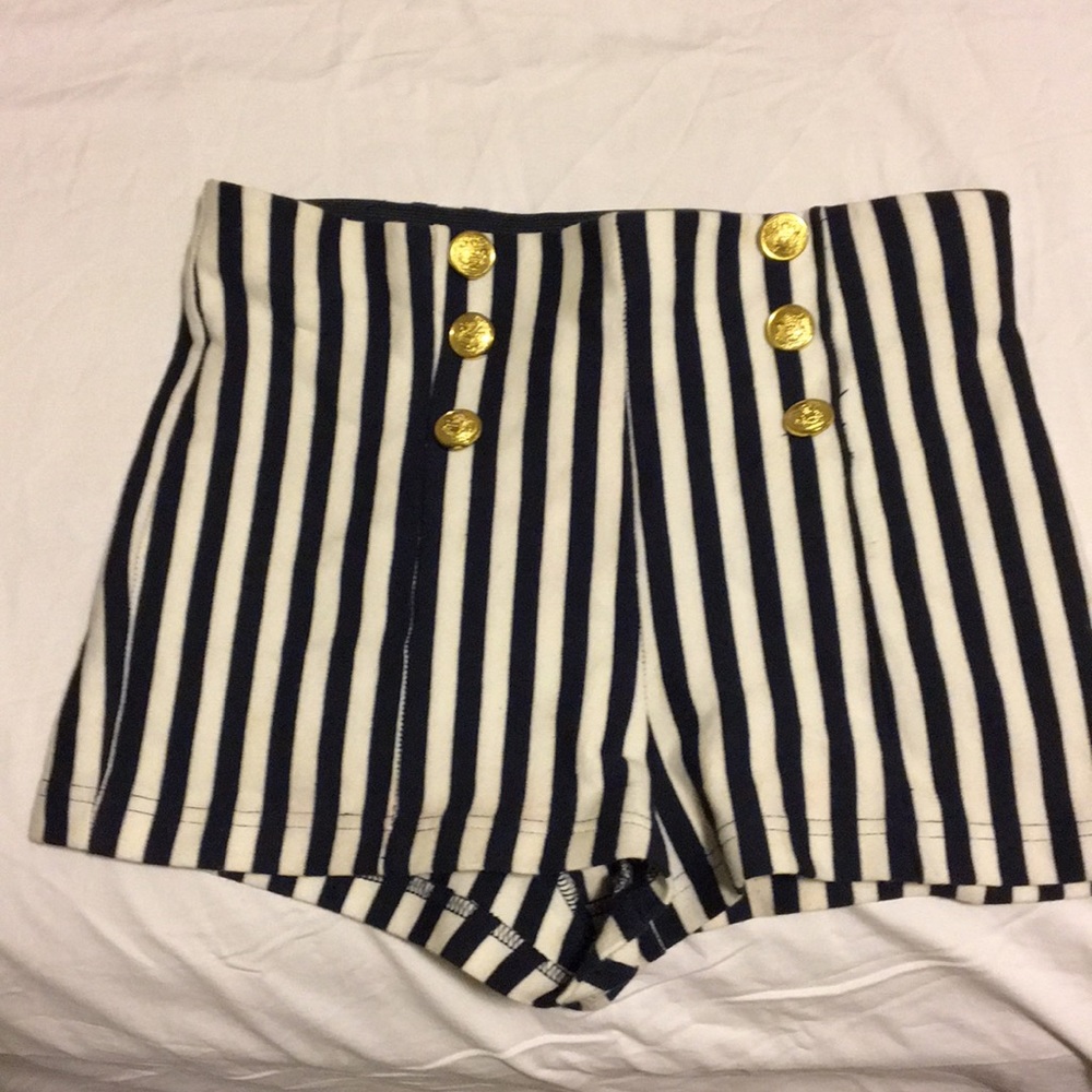 FOREVER 21 Striped Shorts
